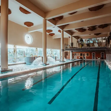 Leiro Residences Hotel