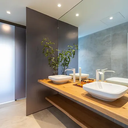 Leiro Residences Hotel 5*