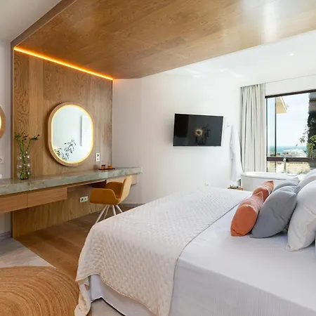 Leiro Residences Hotel 5*