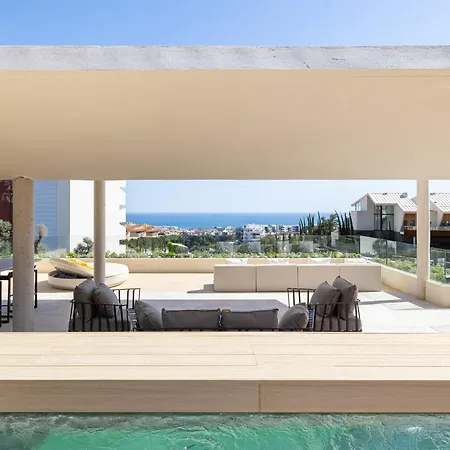 Leiro Residences 5*
