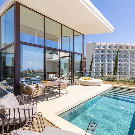 Hotel Leiro Residences