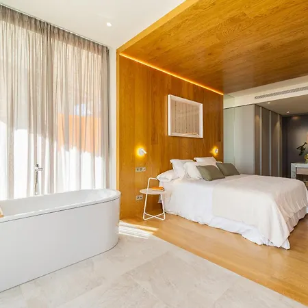 Hotel Leiro Residences