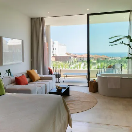 Hotel Leiro Residences
