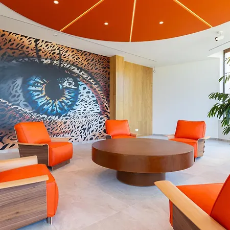 Hotel Leiro Residences - Preferred & 5*